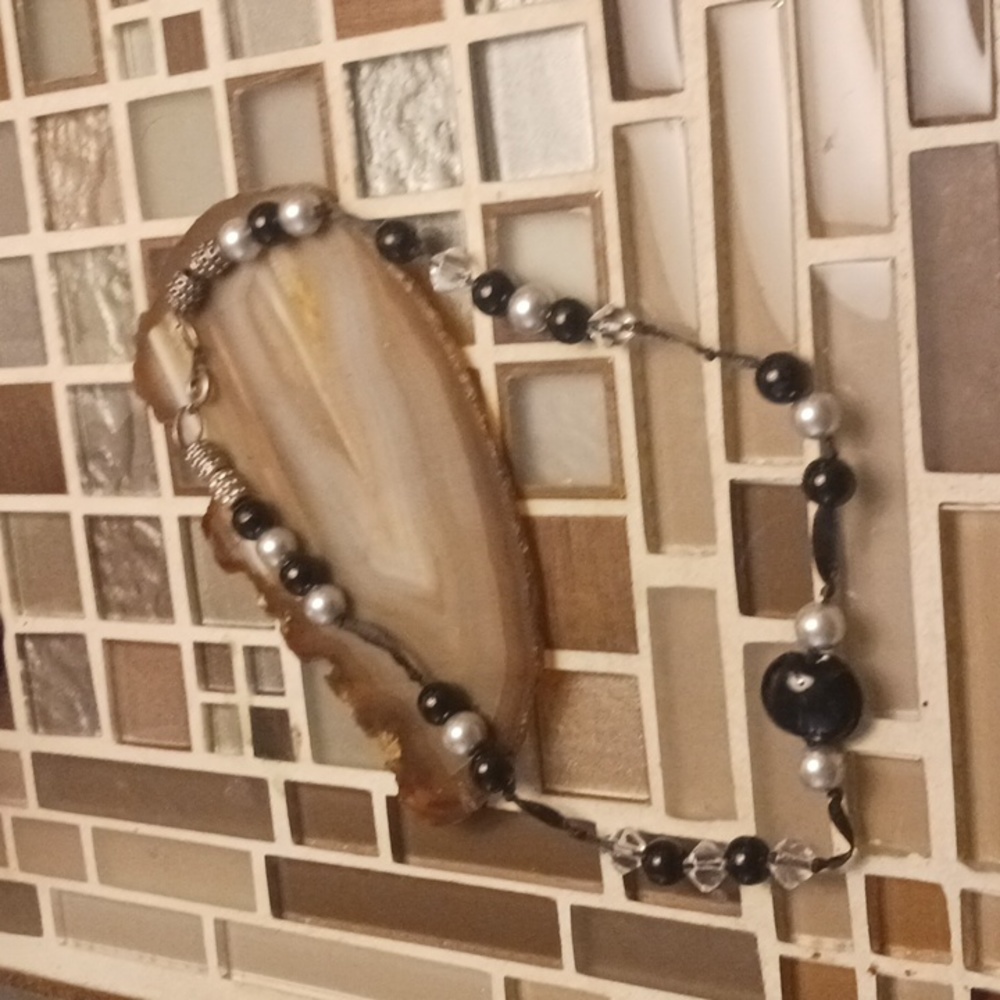 Vintage Artisan Pearl & Ribbon necklace